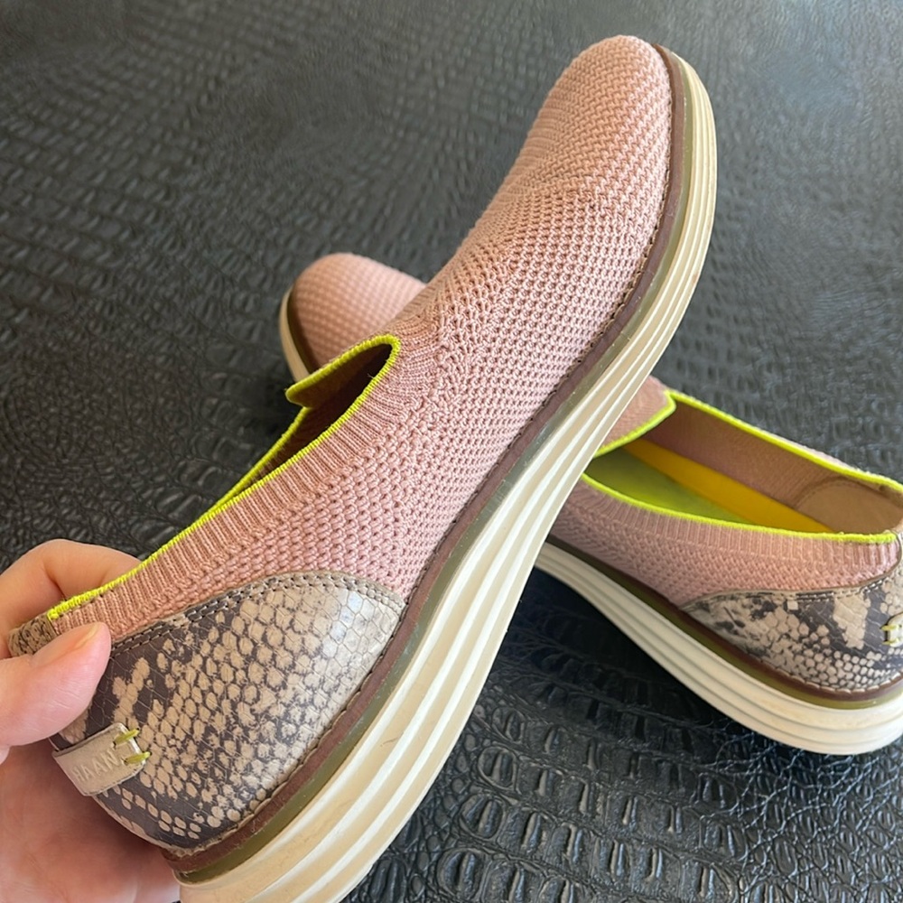 Cole Han Slip on Sneakers Mesh Pink with Snake Skin Look in Back of Heel Size 9